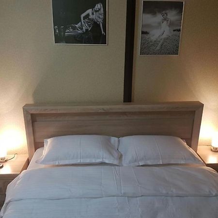 Rez Suites Iasi Buitenkant foto